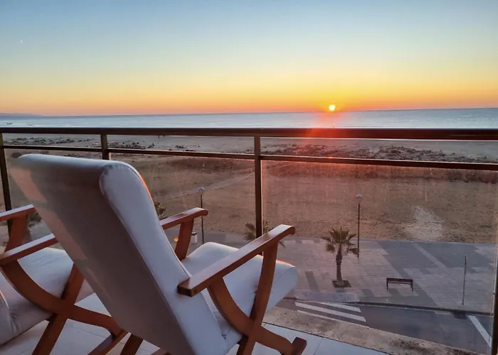 Duplex En Primera Linea De Playa Apartment Torredembarra